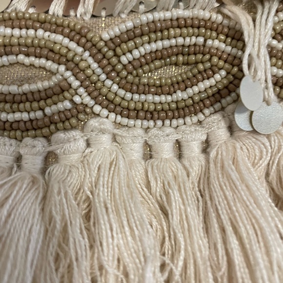 Chico’s, Cream Metallic Beaded and Fringed Large tote bag. New - Picture 3 of 10